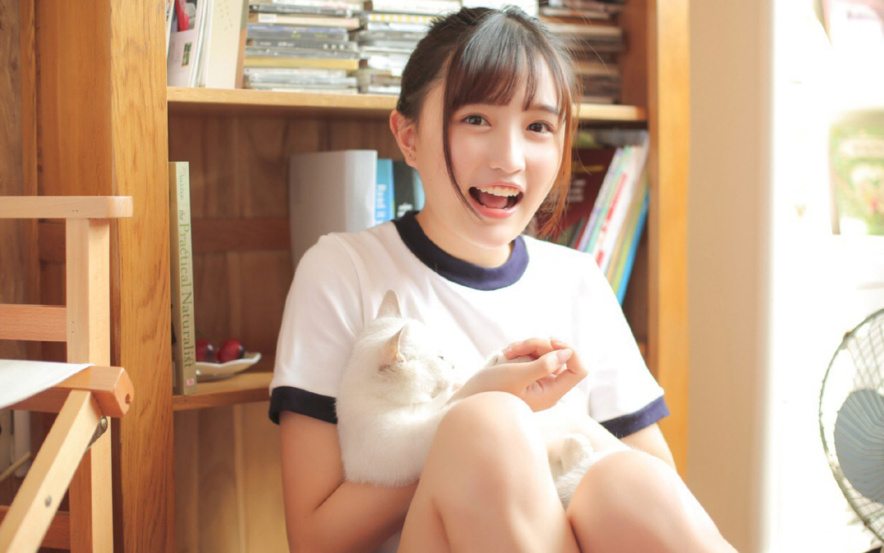 开云·体育官网APP下载-詹姆斯抢断致胜湖人晋级季后赛，詹姆斯湖人主场首秀